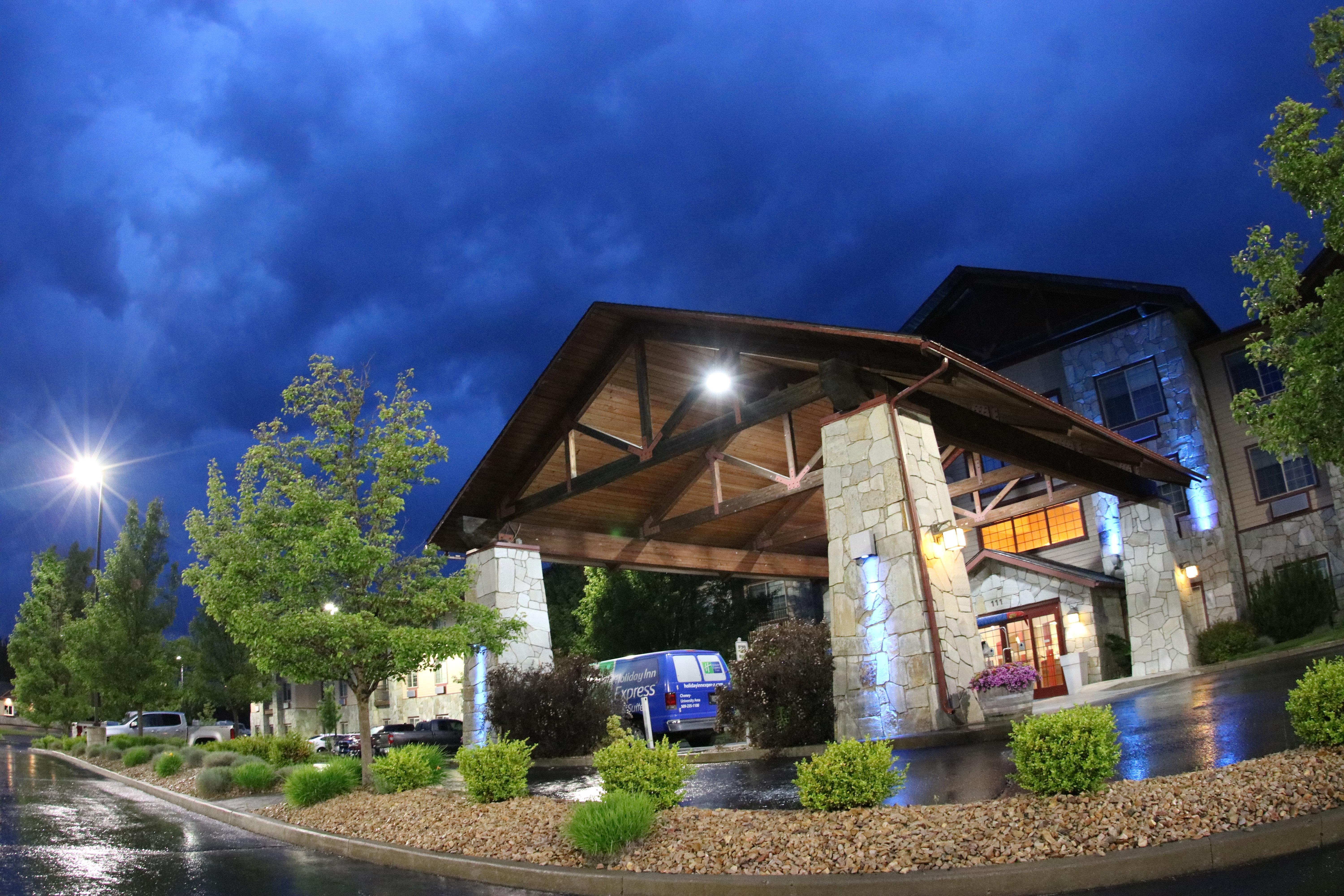 Holiday Inn Express & Suites Cheney By Ihg מראה חיצוני תמונה