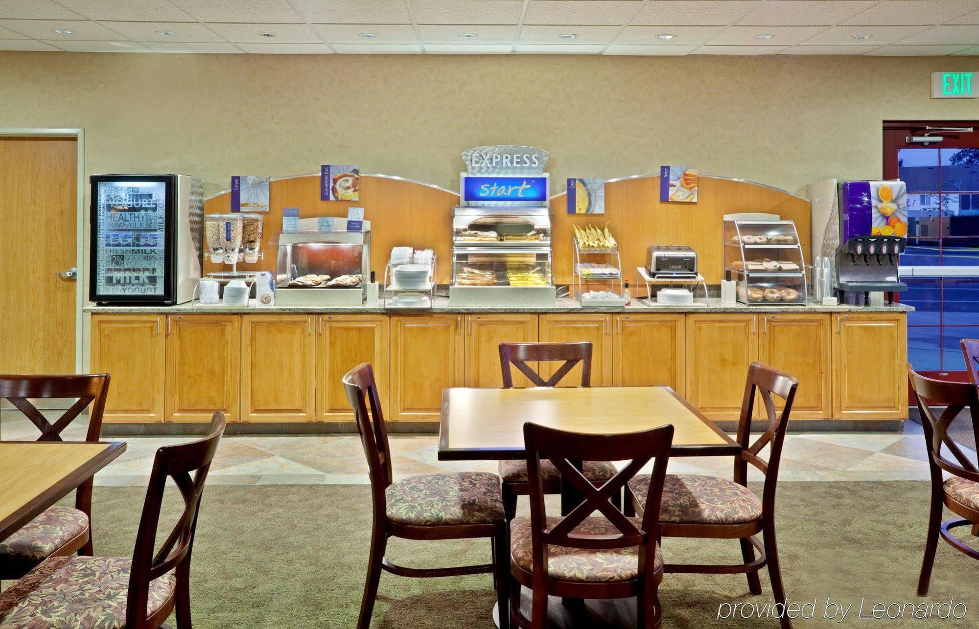 Holiday Inn Express & Suites Cheney By Ihg מראה חיצוני תמונה