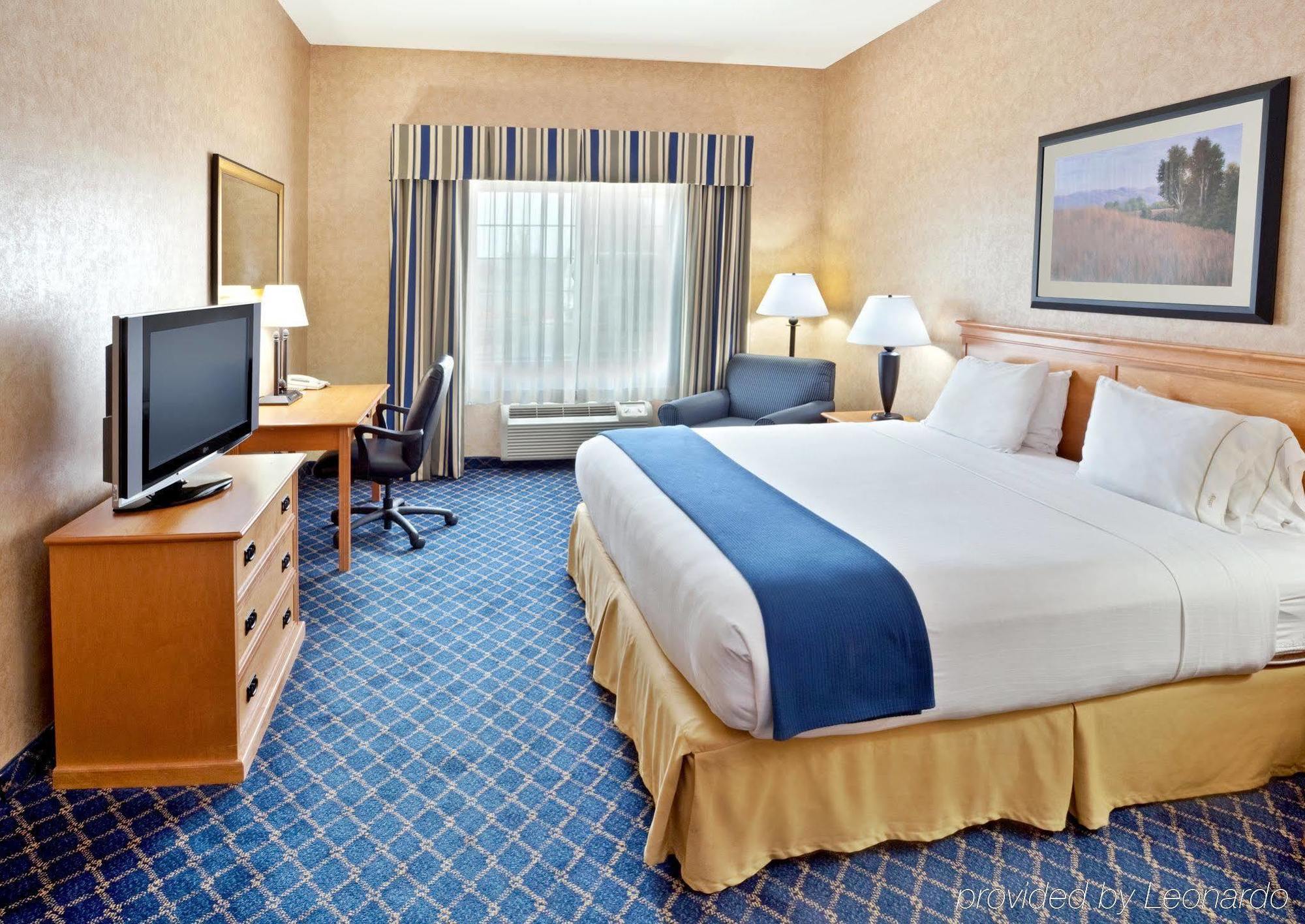 Holiday Inn Express & Suites Cheney By Ihg מראה חיצוני תמונה